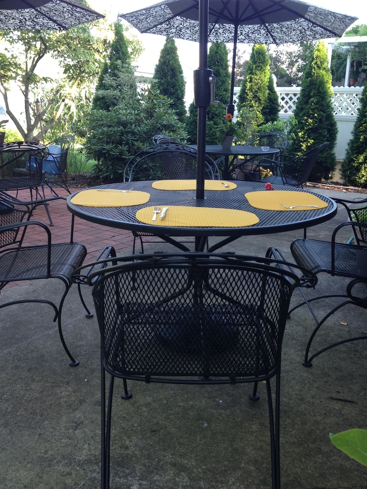 Red Lion Bed & Breakfast 31/36