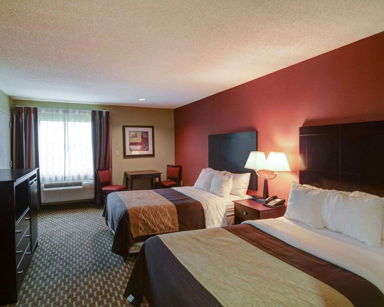 Quality Inn & Suites Pine Bluff, AR 11/23