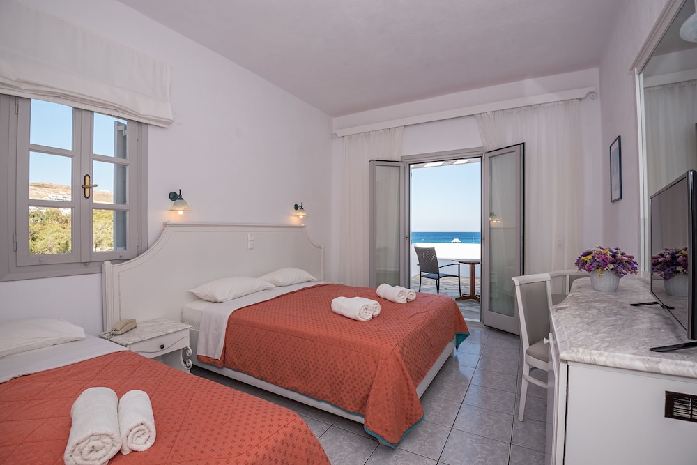Myconian Sunrise Relais & Chateaux Hotel 45/86