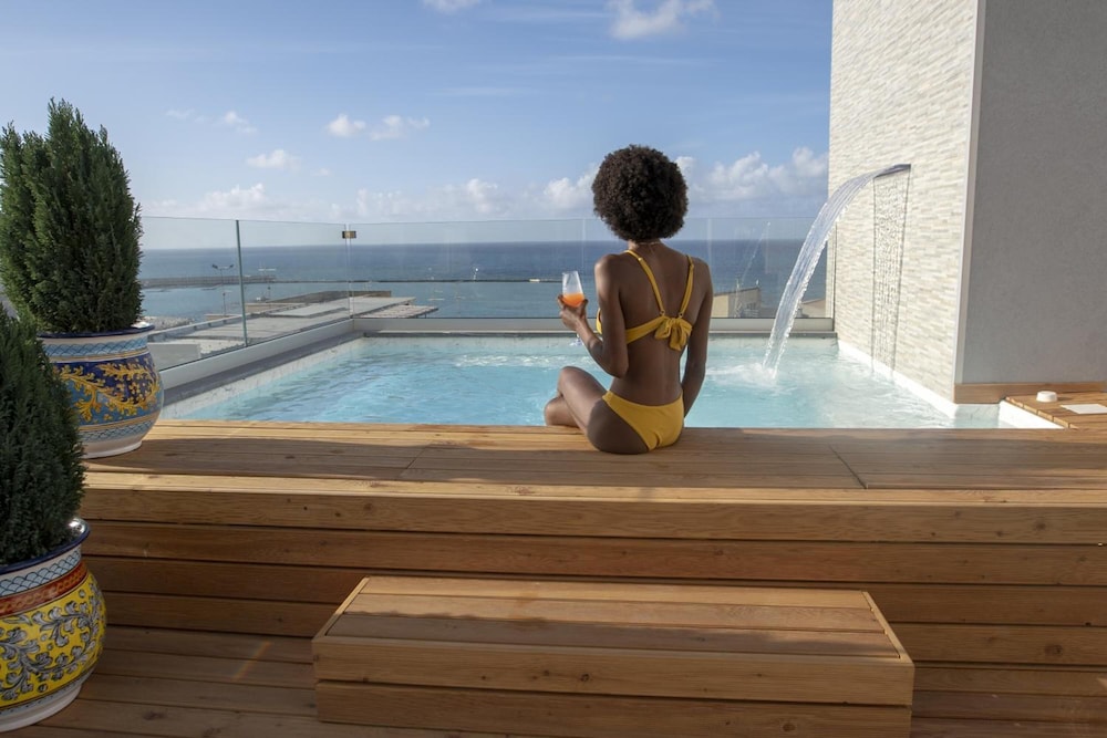 Luxmari hotel & spa 42/64