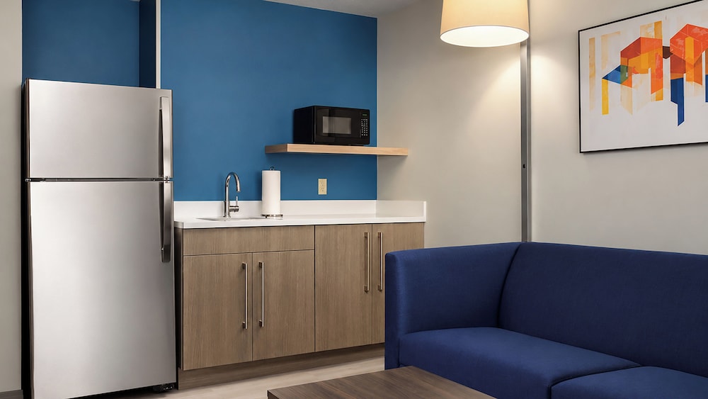 Holiday Inn Express Hotel & Suites Peru - Lasalle Area 56/66