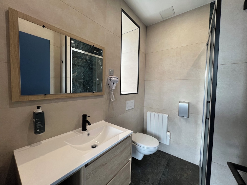 P Tit Dej Hotel Niort 53/58