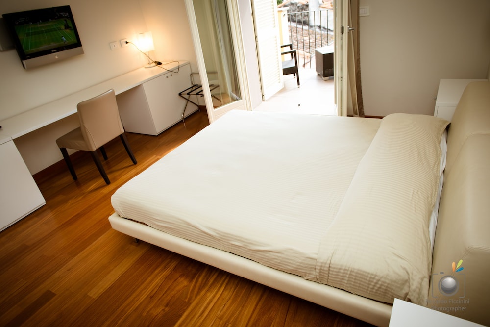 ALBERGO LA CASTELLANA 15/26
