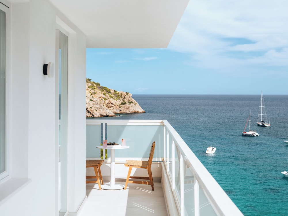 Mondrian Ibiza 42/73