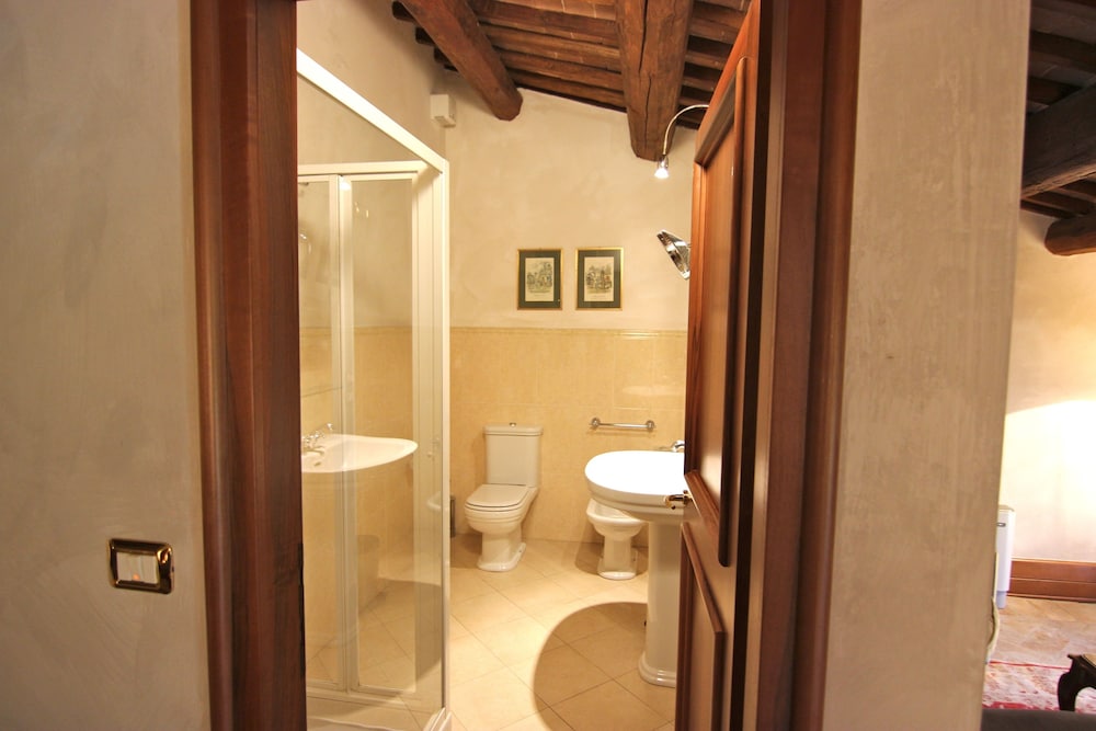 HOTEL VILLA GIONA 77/77