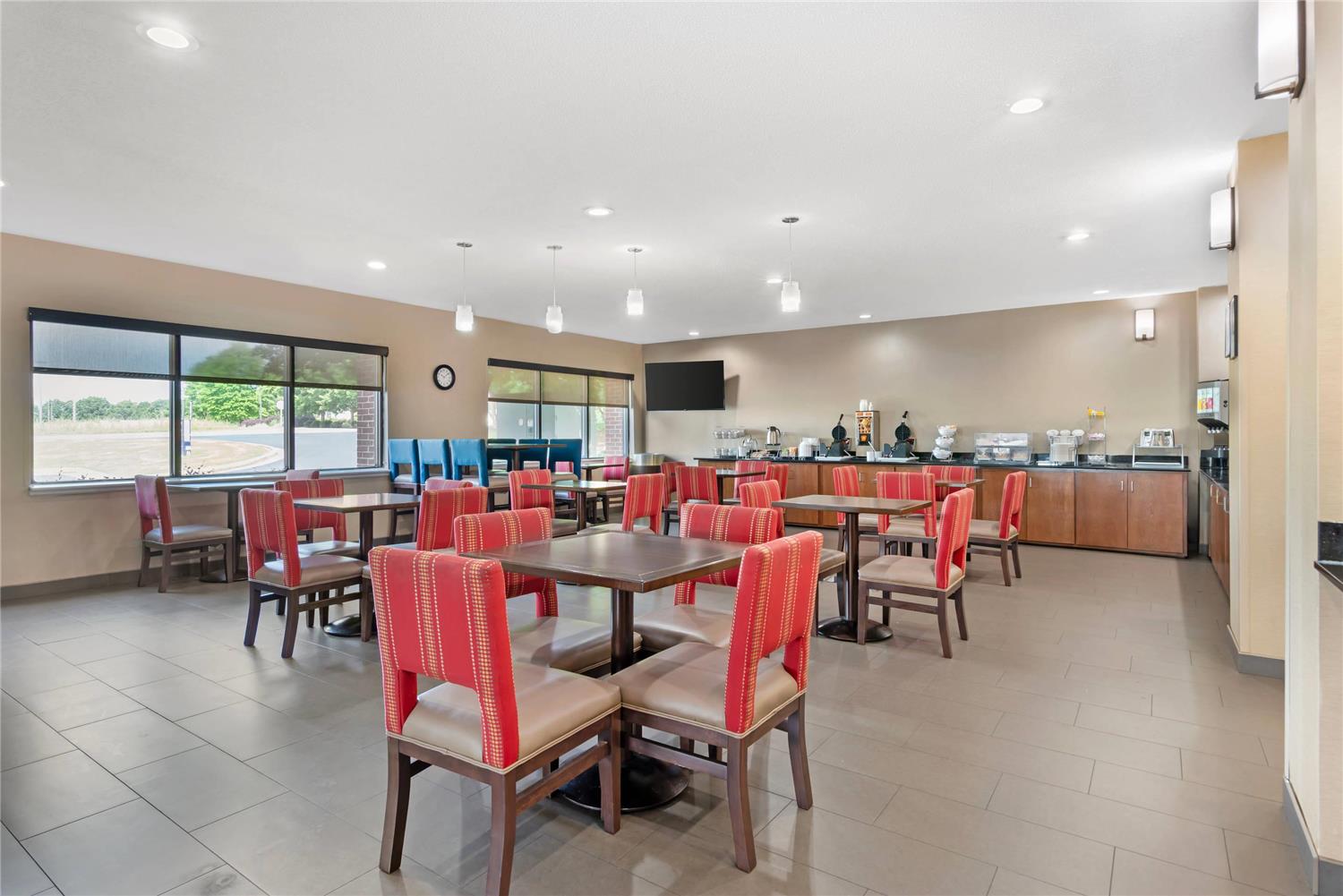 Comfort Suites Oxford I-20 exit 188 32/45
