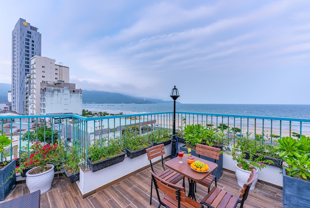 Cani Beach House 8/50