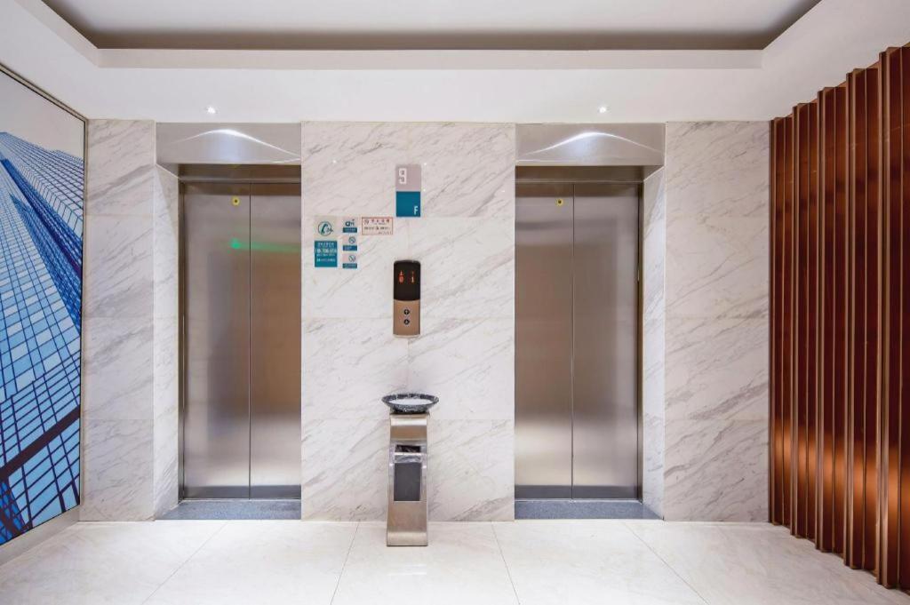 City Comfort Inn (Liuzhou Wuxing Pedestrian Street) 34/54