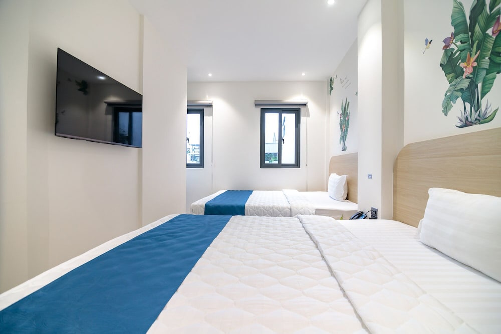 Bin Bin Hotel 16 - Near Bui Vien Walking Street 29/50