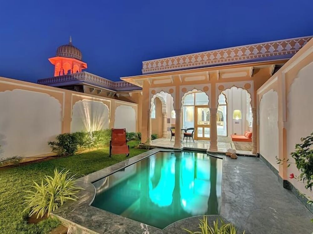 Buena Vista Luxury Garden Spa Resort 66/72