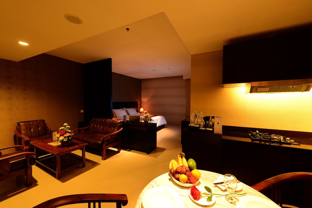 Emilia Hotel by Amazing 36/56
