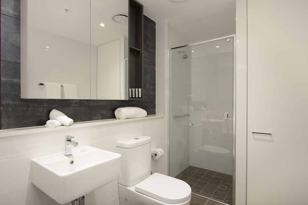 Silkari Suites Chatswood 62/65