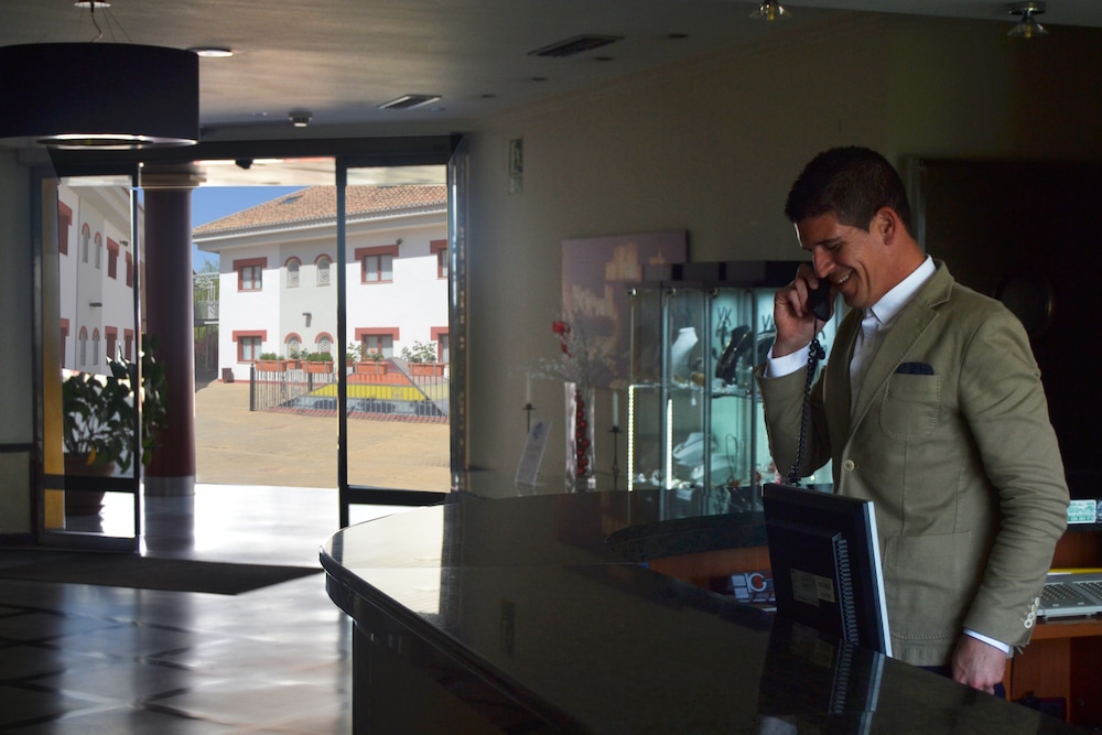 Hotel Reyes Ziries 31/63