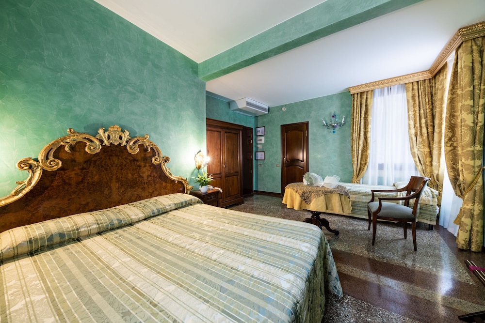 Hotel Marconi Venice 39/62