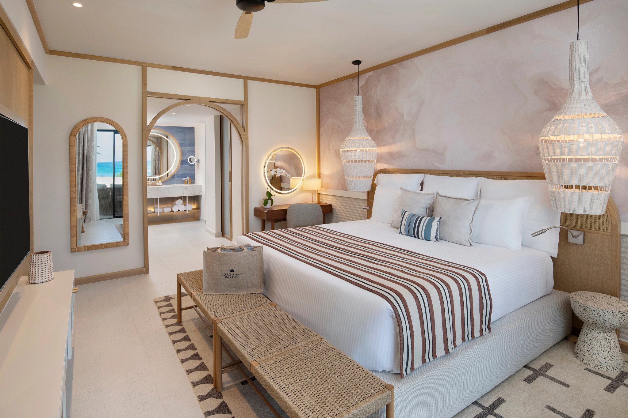 Club, Suite, Ocean Front