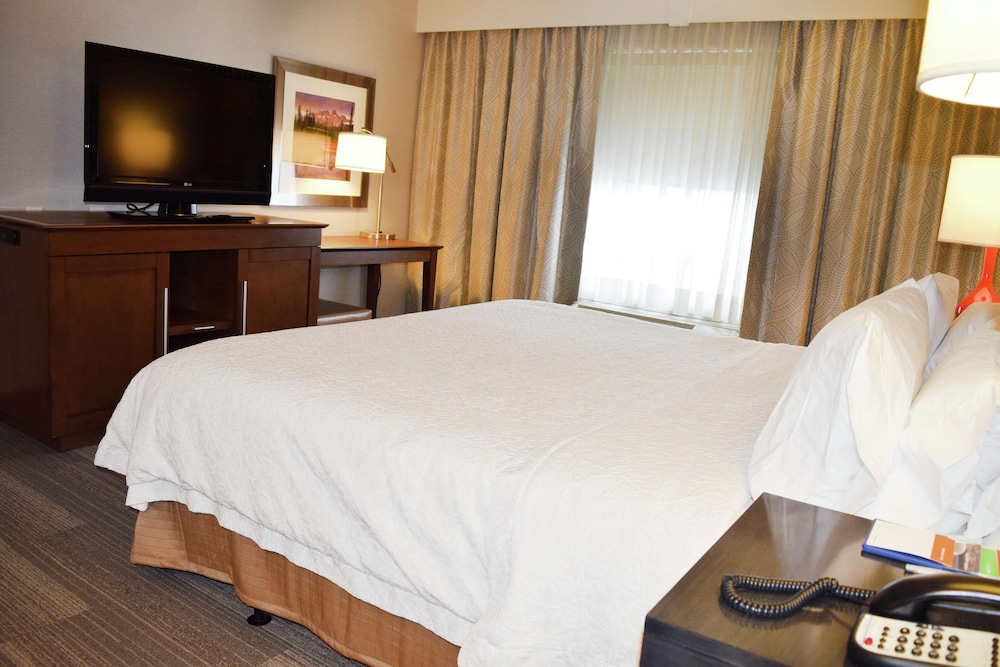 Hampton Inn & Suites By Hilton Calgary- University Northwest 13/61