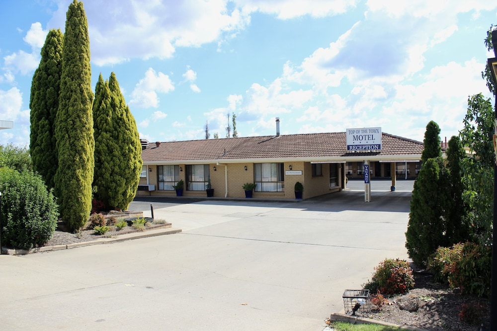 TOP OF THE TOWN MOTEL 1/71