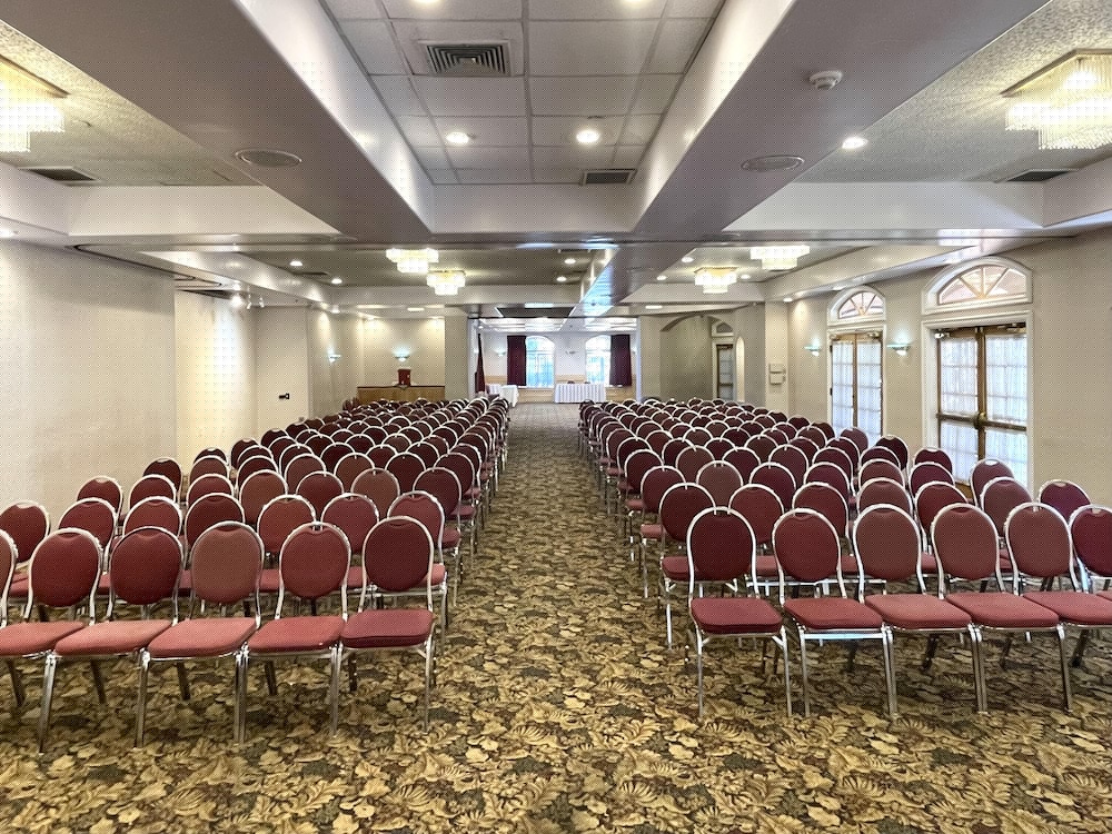 Park Suites Hotel 36/41