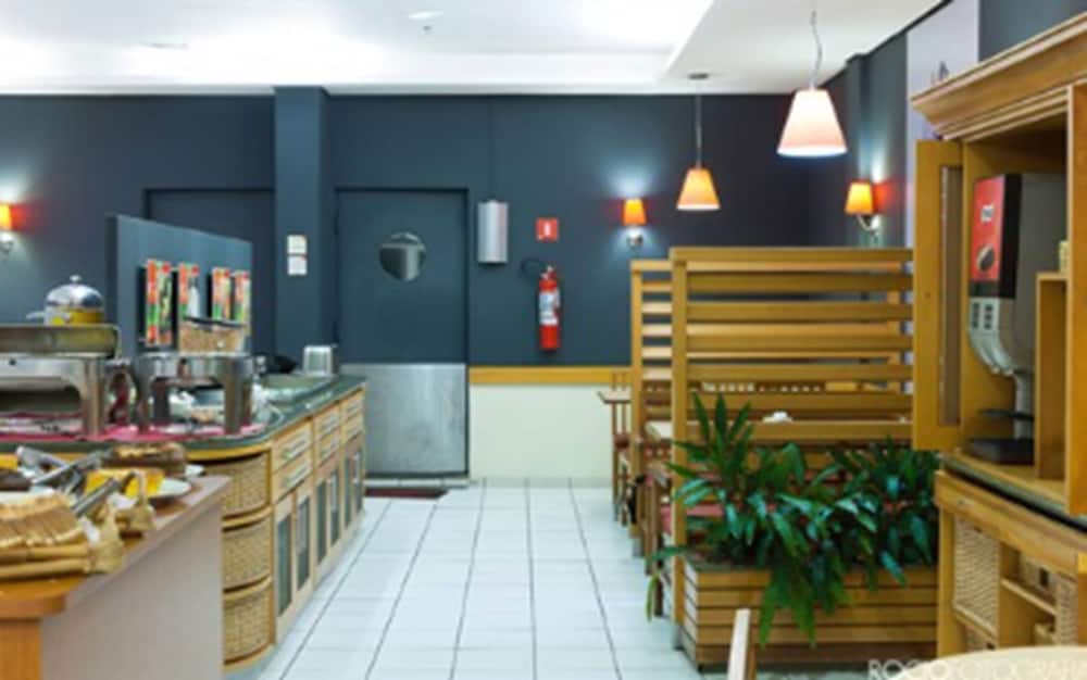 Ibis Uberlandia 44/56