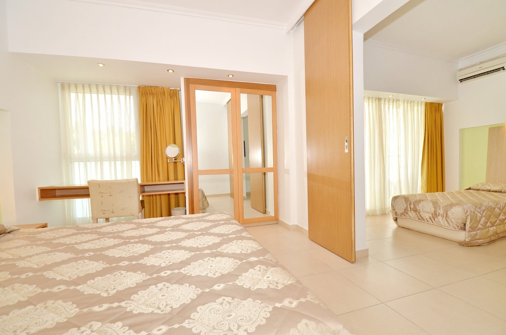 Mendi Beach Hotel 18/50