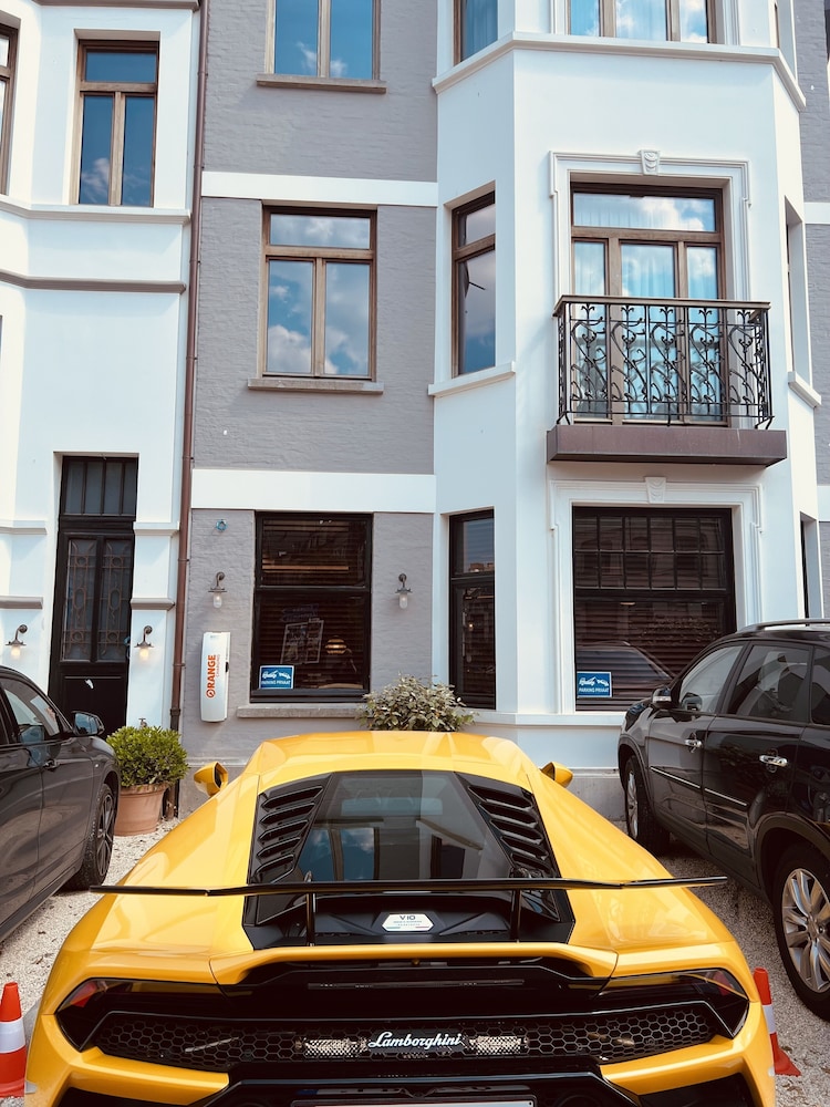 Gatsby Hotel 5/50