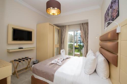 3 Bedrooms, Family Suite, Lagoon View