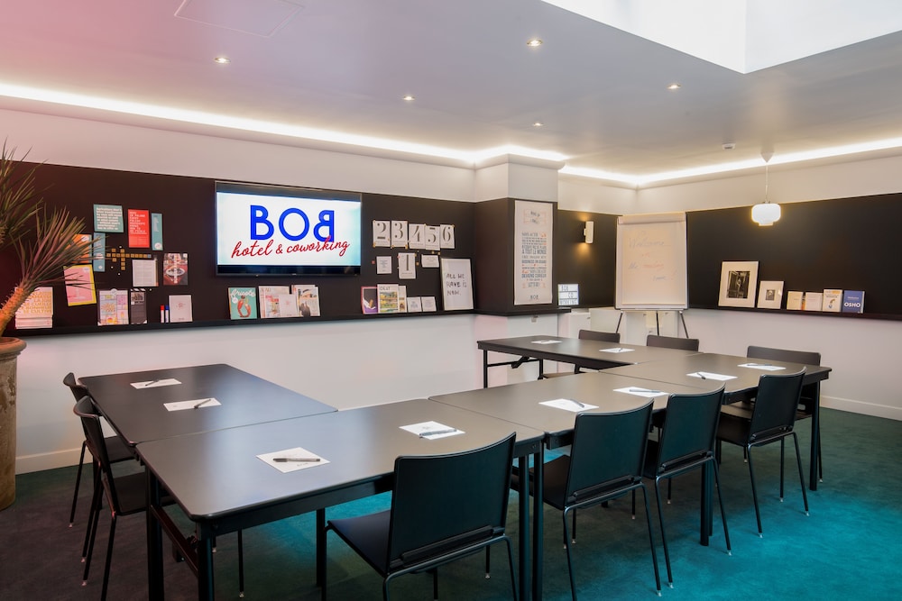 Bob Hotel 37/42