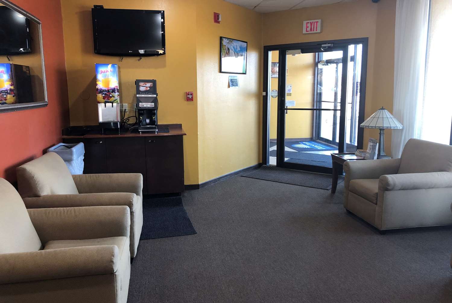 Days Inn by Wyndham Henrietta/Rochester Area 9/14