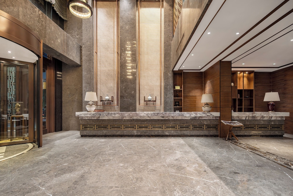 Grand Mercure Kunming South 6/47