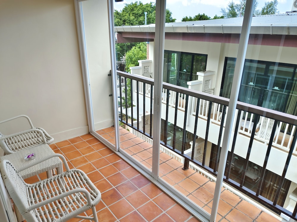 Aonang All Seasons Beach Resort 4/50