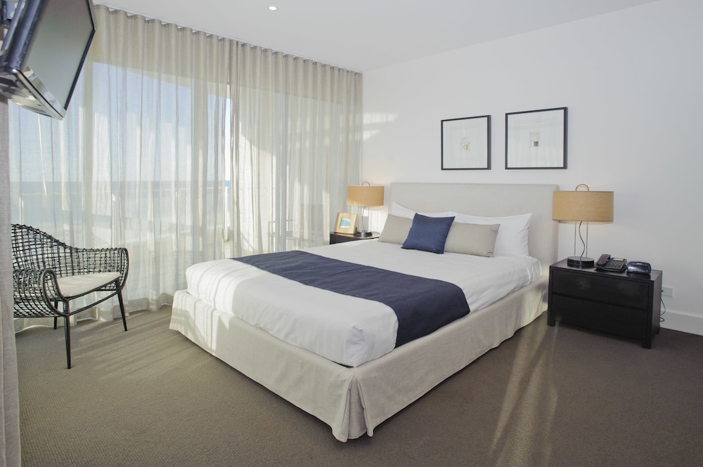 Kirra Surf Apartments 22/75