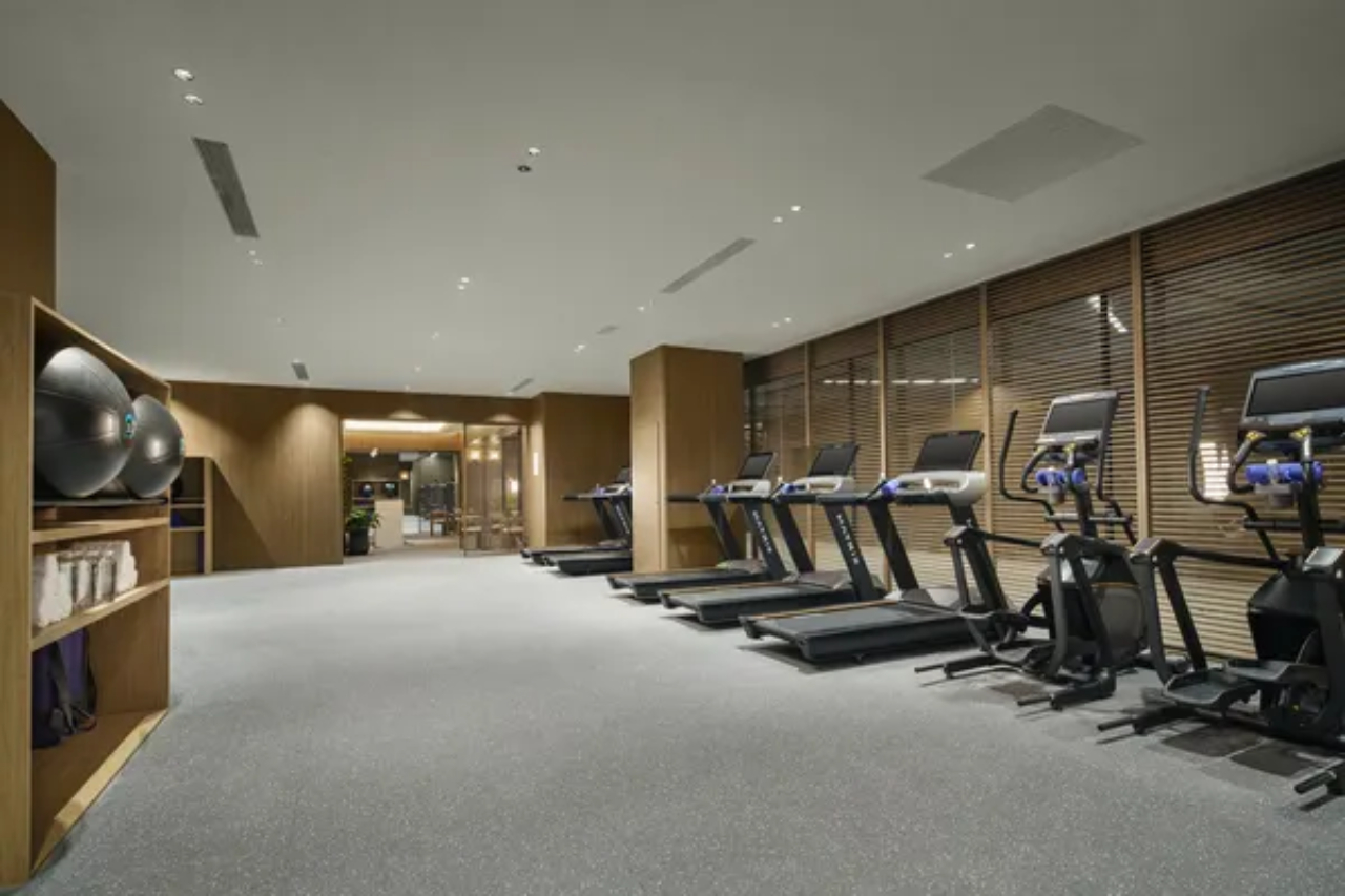 Surya Hotel Shanghai New Hongqiao Center 14/32