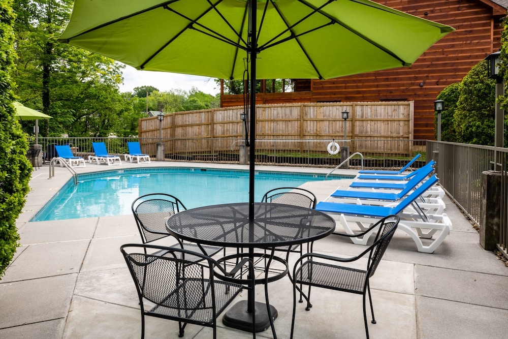 Twin Mountain Inn & Suites 47/71