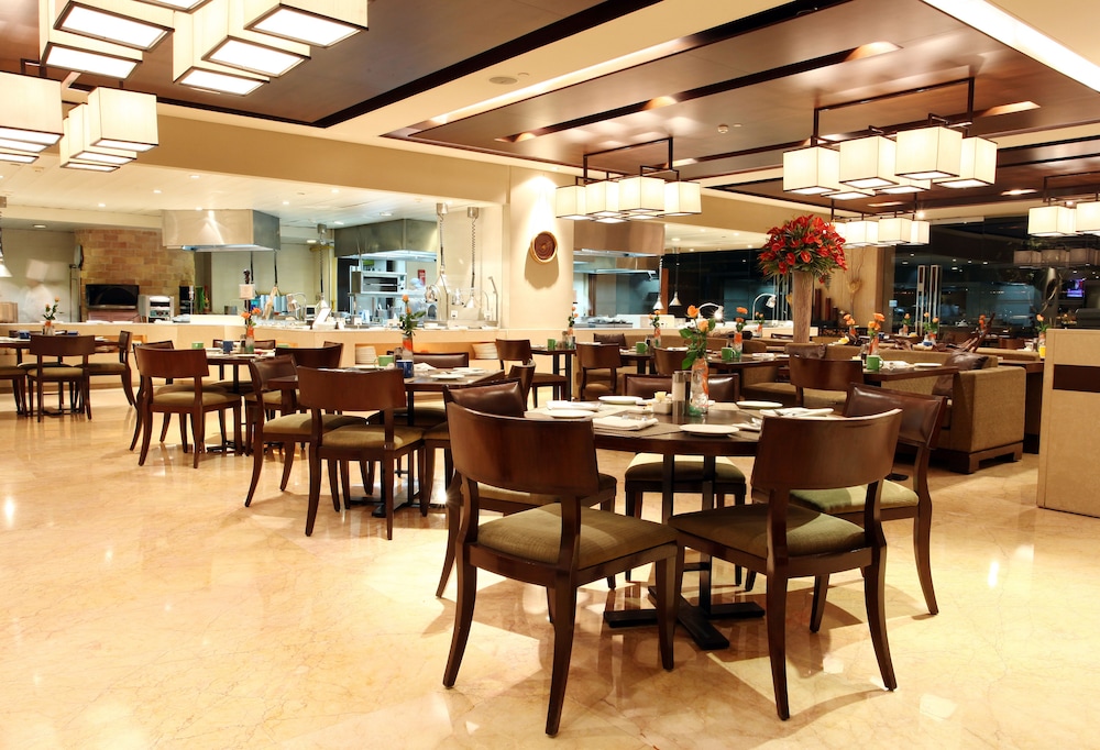 The Lalit New Delhi 49/63
