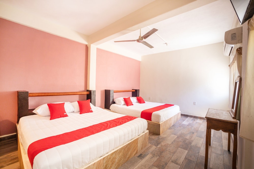 OYO Hotel Posada Lys Zihuatanejo 23/35