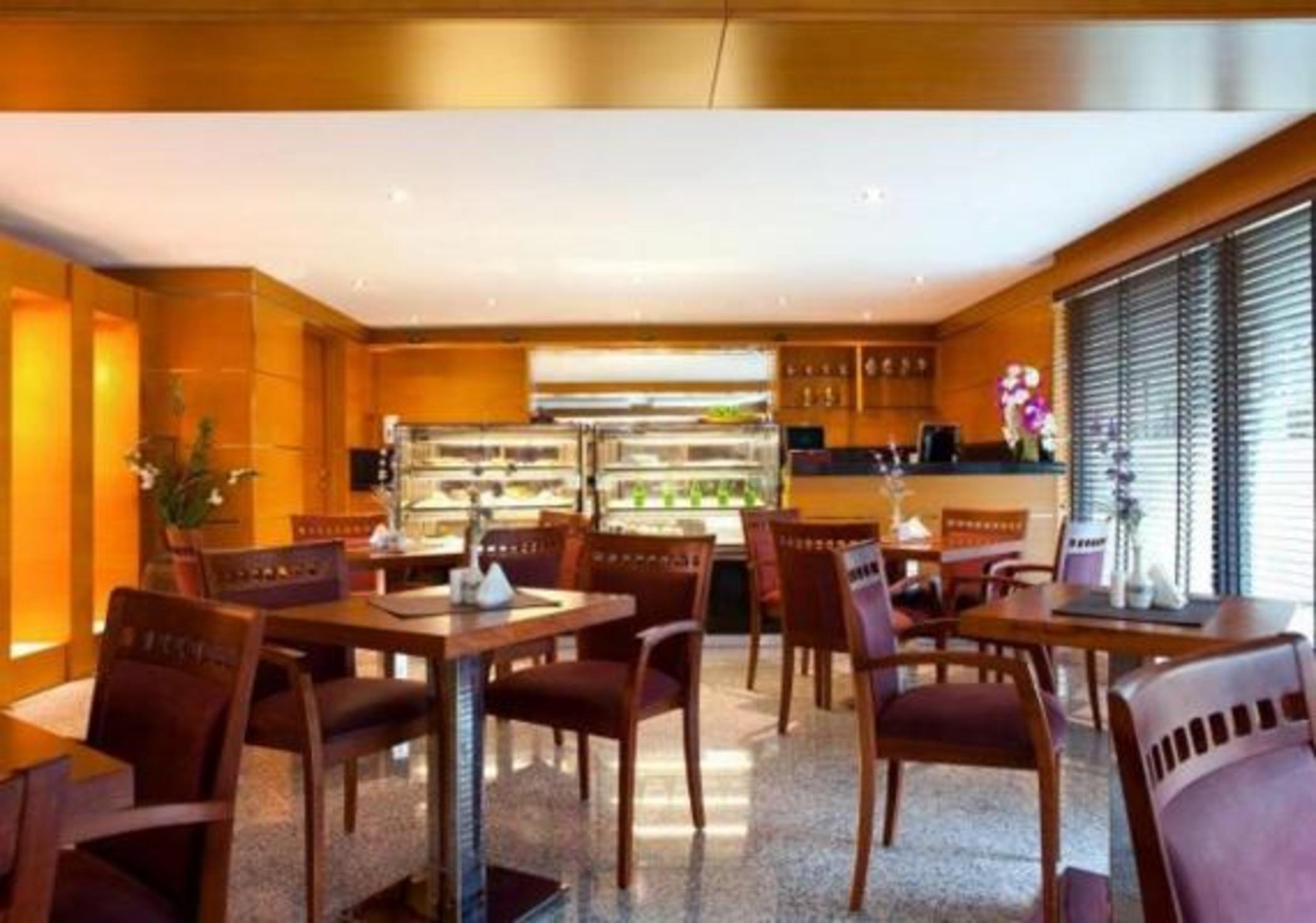 Golden Sands Hotel Apartments 10 19/22