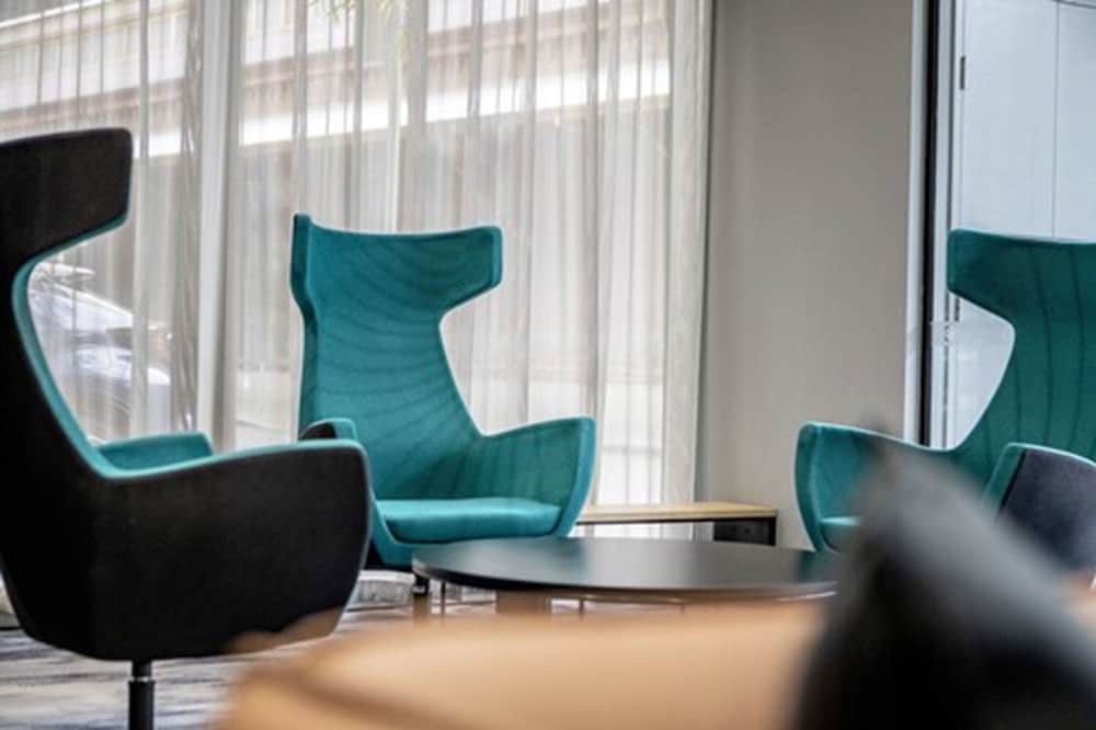 Travelodge Hotel Melbourne Docklands 50/61