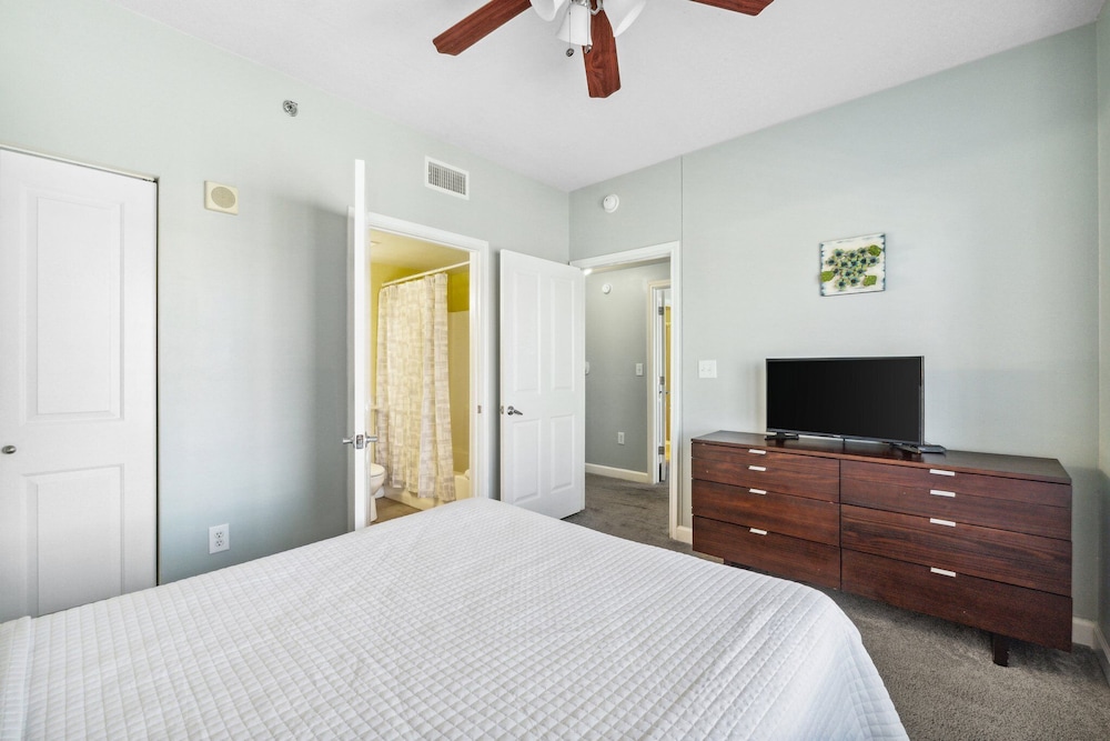 Shores of Panama Beach Resort 13/50
