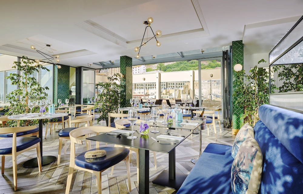 The Eliott Hotel 27/39
