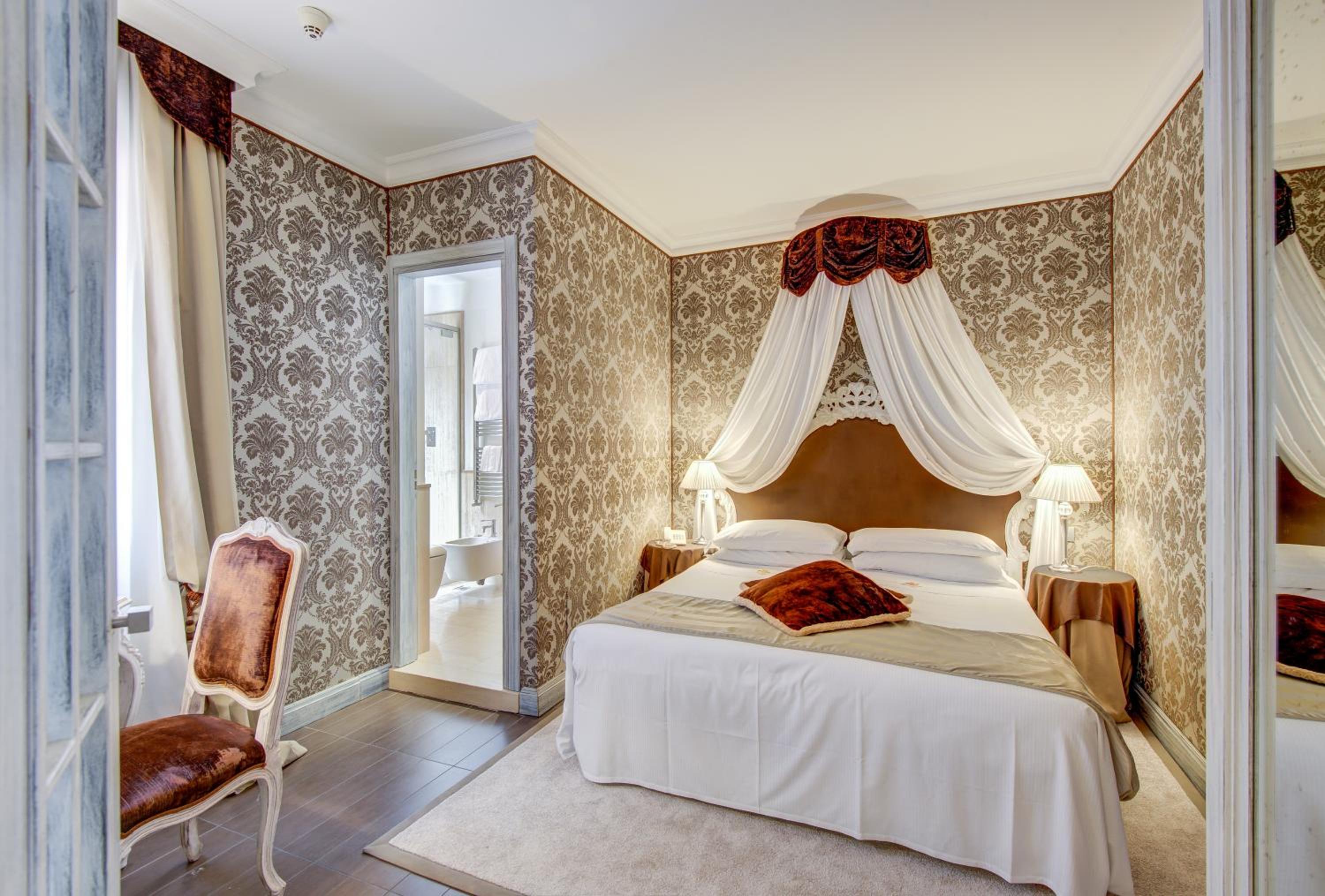 Elegant, Family Suite, Annex، Antiche Figure 2/10