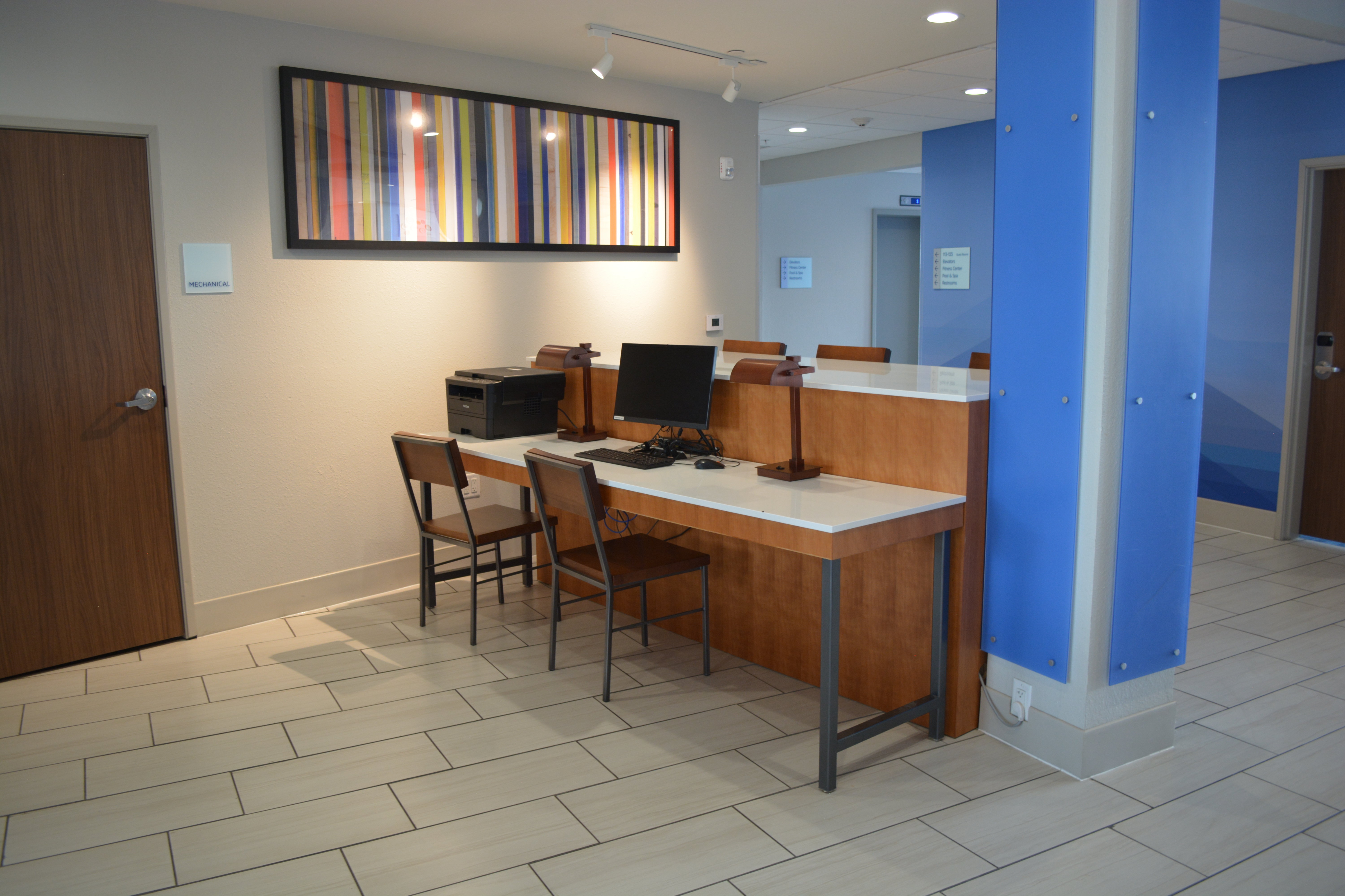 Holiday Inn Express Suites Liberal 12/56
