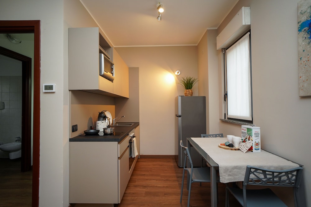 Expo Residence Rho 37/50