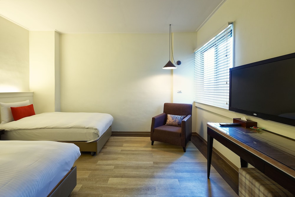 53 Hotel 22/55