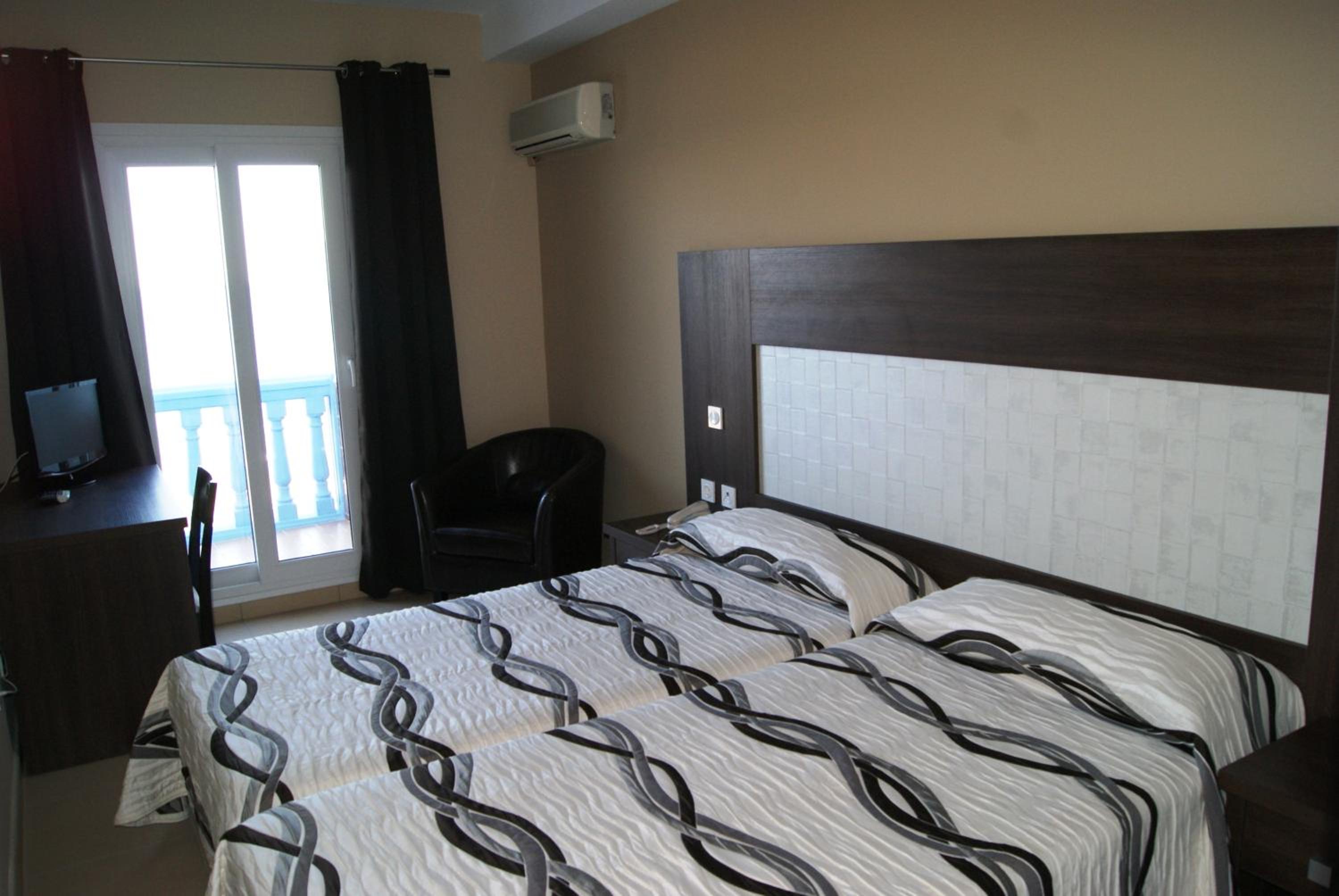 Hotel Dona Luisa 18/50