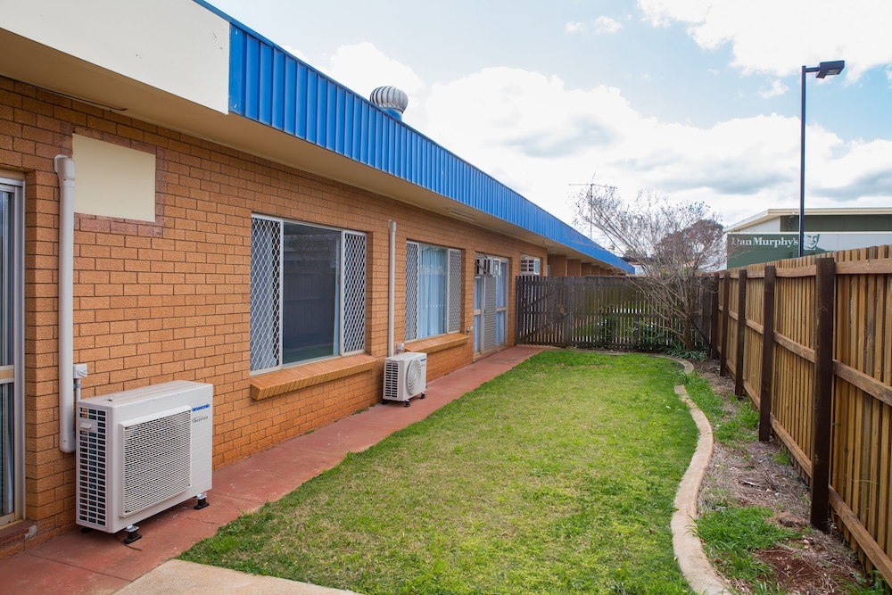 Wilsonton Hotel 59/61