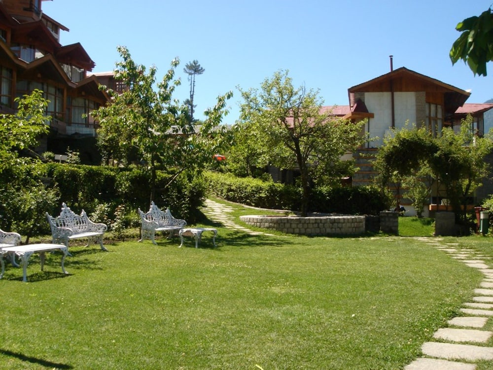 MANU ALLAYA(The Resort Spa in the Himalayas) 46/50