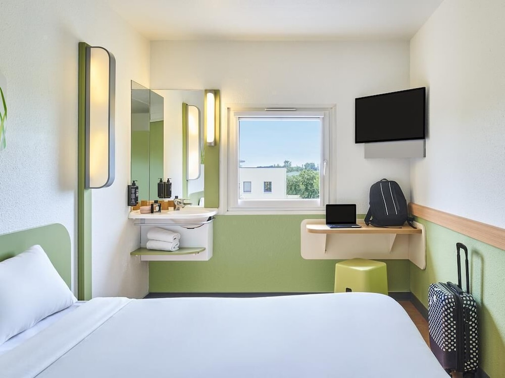 Ibis Budget Santeny 28/71