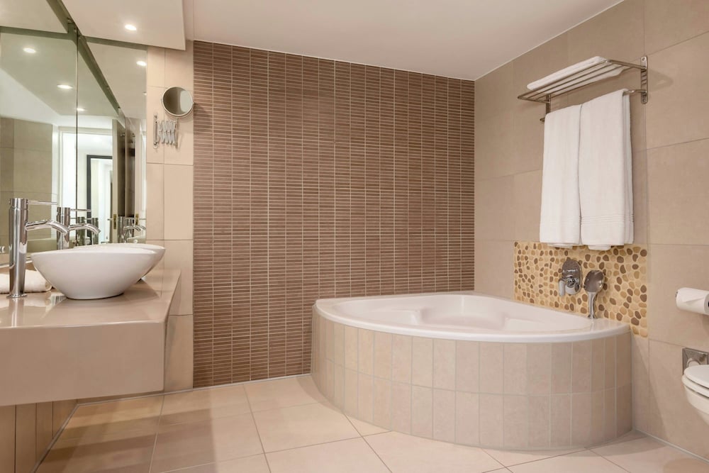 Lord Charles Hotel, Somerset West, a Tribute Portfolio Hotel 49/50