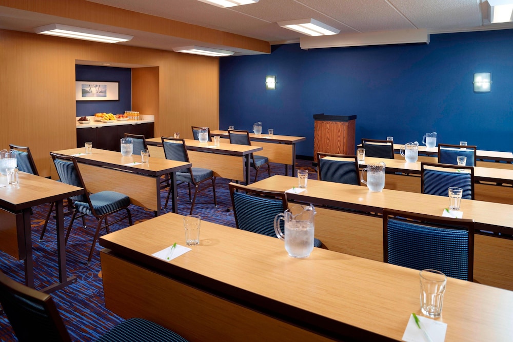 Courtyard by Marriott Atlanta Duluth/Gwinnett Place 40/52