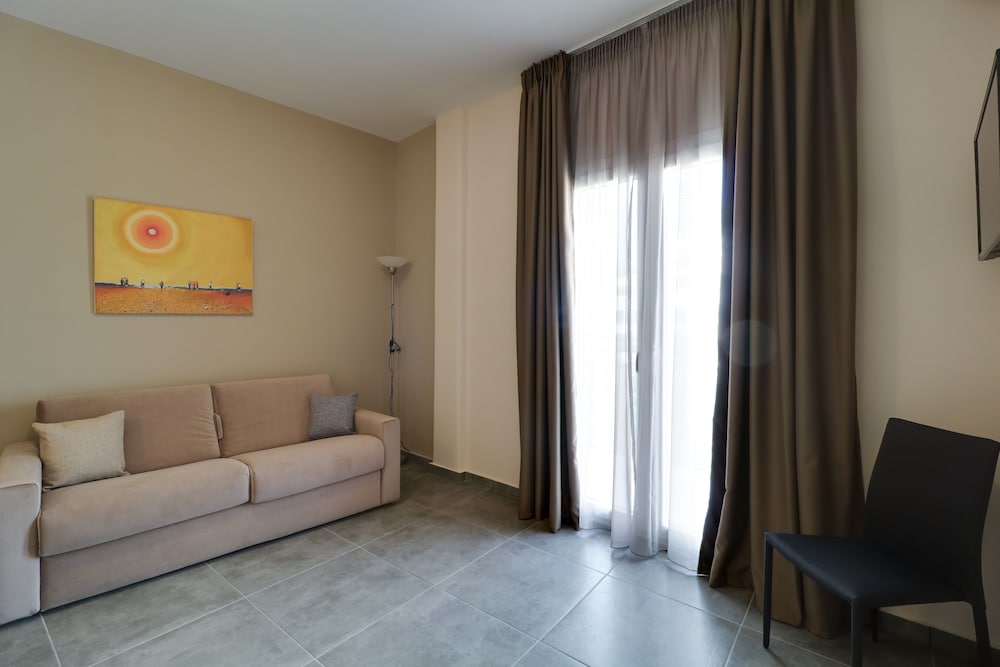 Athens Comfort Suites and Apartments 28/34